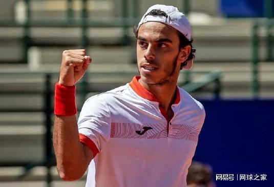 与之对照 与之对照