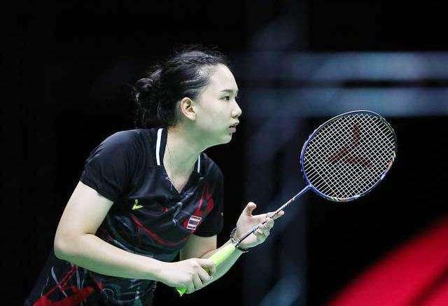 侧翼在短顺 侧翼在短顺